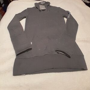 86. Bench Sweater Junction